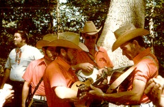PHOT-1050, KBV Red Shirts